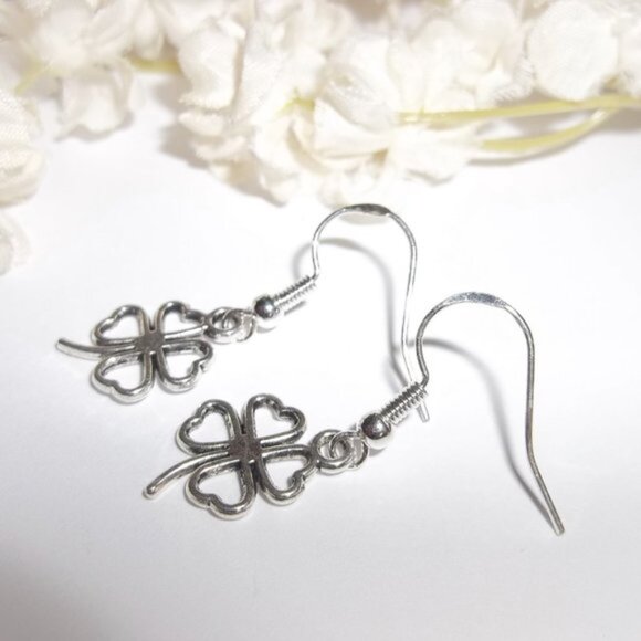 Shamrock Earrings, Minimalist Simple Four Leaf Clover Irish Symbol Sign NWT 7323 - Picture 4 of 9